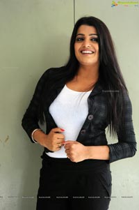 Reporter Movie Heroine Tashu Kaushik