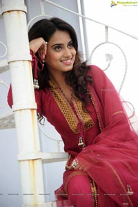 Yaaruda Mahesh Heroine Dimple Chopade Photos