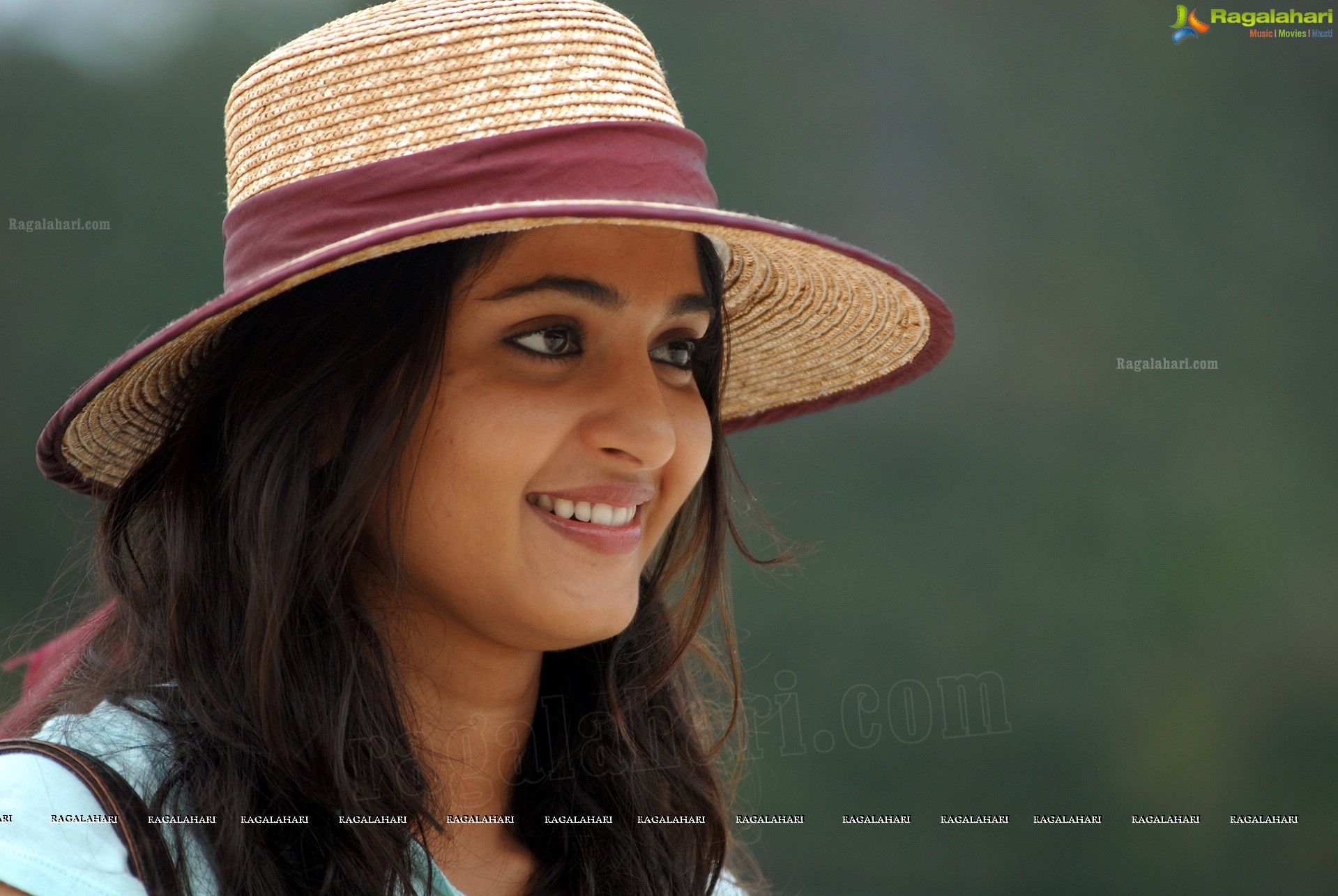 Anushka Shetty (High Definition)