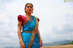 Heroine Veda Archana