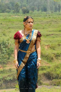 Heroine Veda Archana