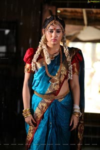 Heroine Veda Archana