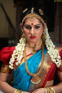 Heroine Veda Archana