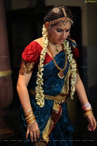 Heroine Veda Archana