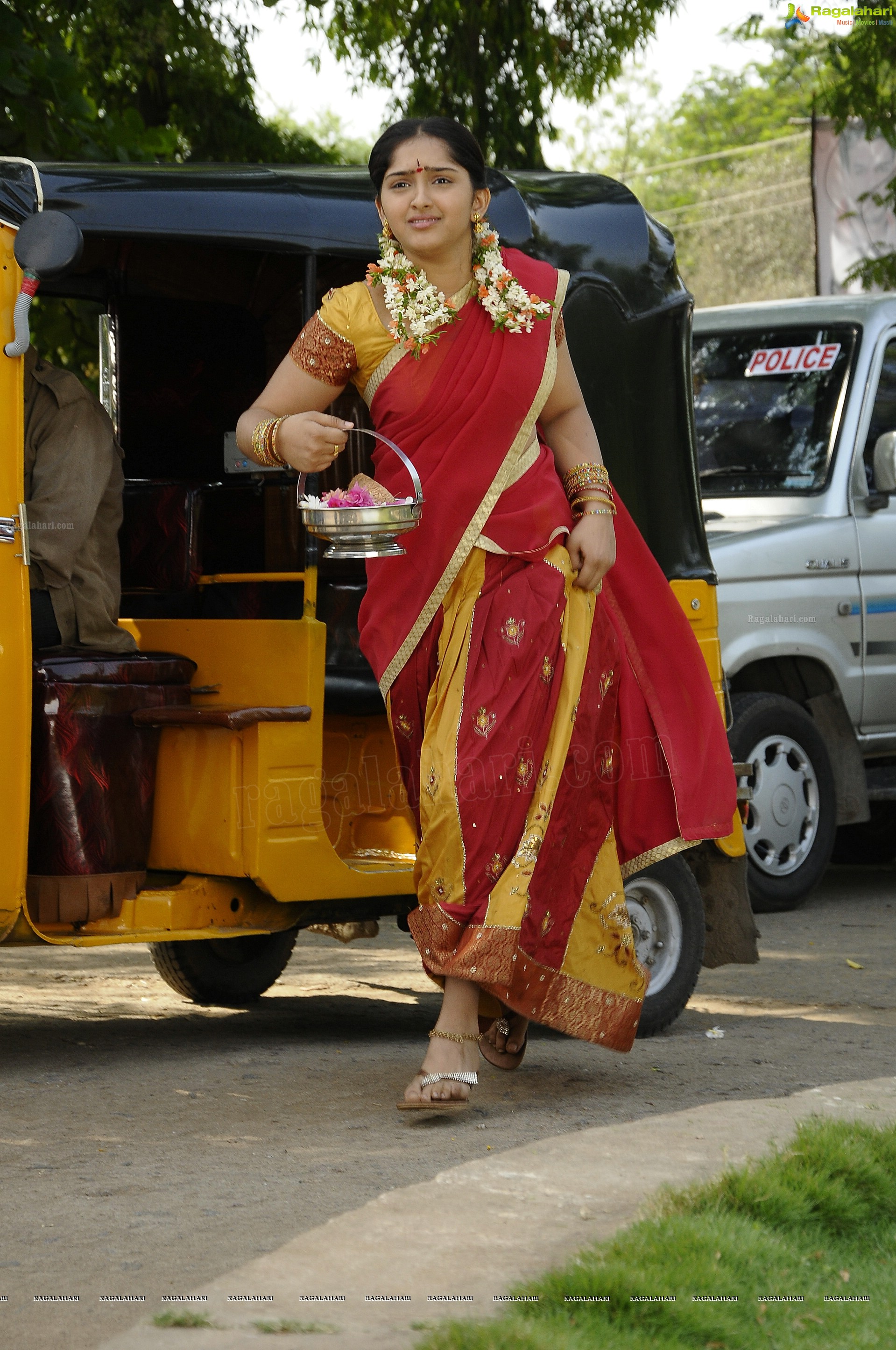 Sanusha Santhosh (High Definition)