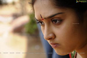 Sanusha Santhosh in Half Saree