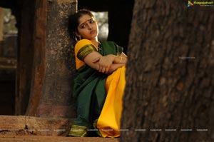 Sanusha Santhosh in Half Saree