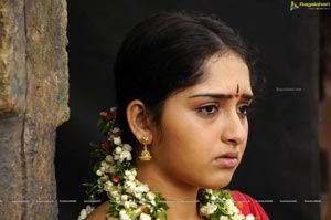 Sanusha Santhosh in Half Saree