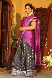Tamil Actress Sanusha Santhosh