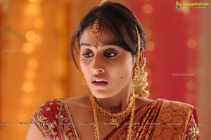 Regina Cassandra Close Up Photos