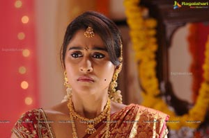 Regina Cassandra Close Up Photos