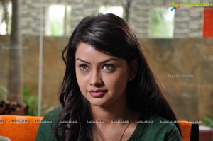 Arya Chitra Heroine Chandni