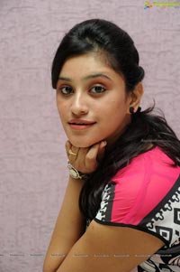 Heroine Priya Anduluri
