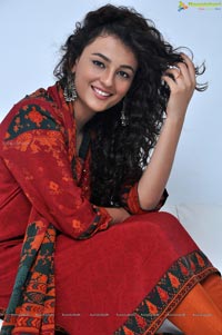 Mumbai Model Seerat Kapoor