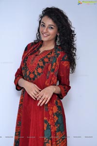 Mumbai Model Seerat Kapoor