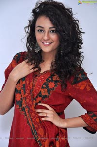 Mumbai Model Seerat Kapoor