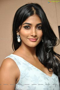 Oka Laila Kosam Pooja Hegde