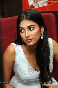 Oka Laila Kosam Pooja Hegde