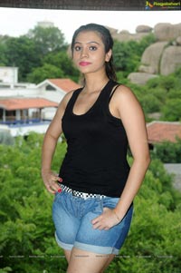 Telugu Heroine Priyanka Photos