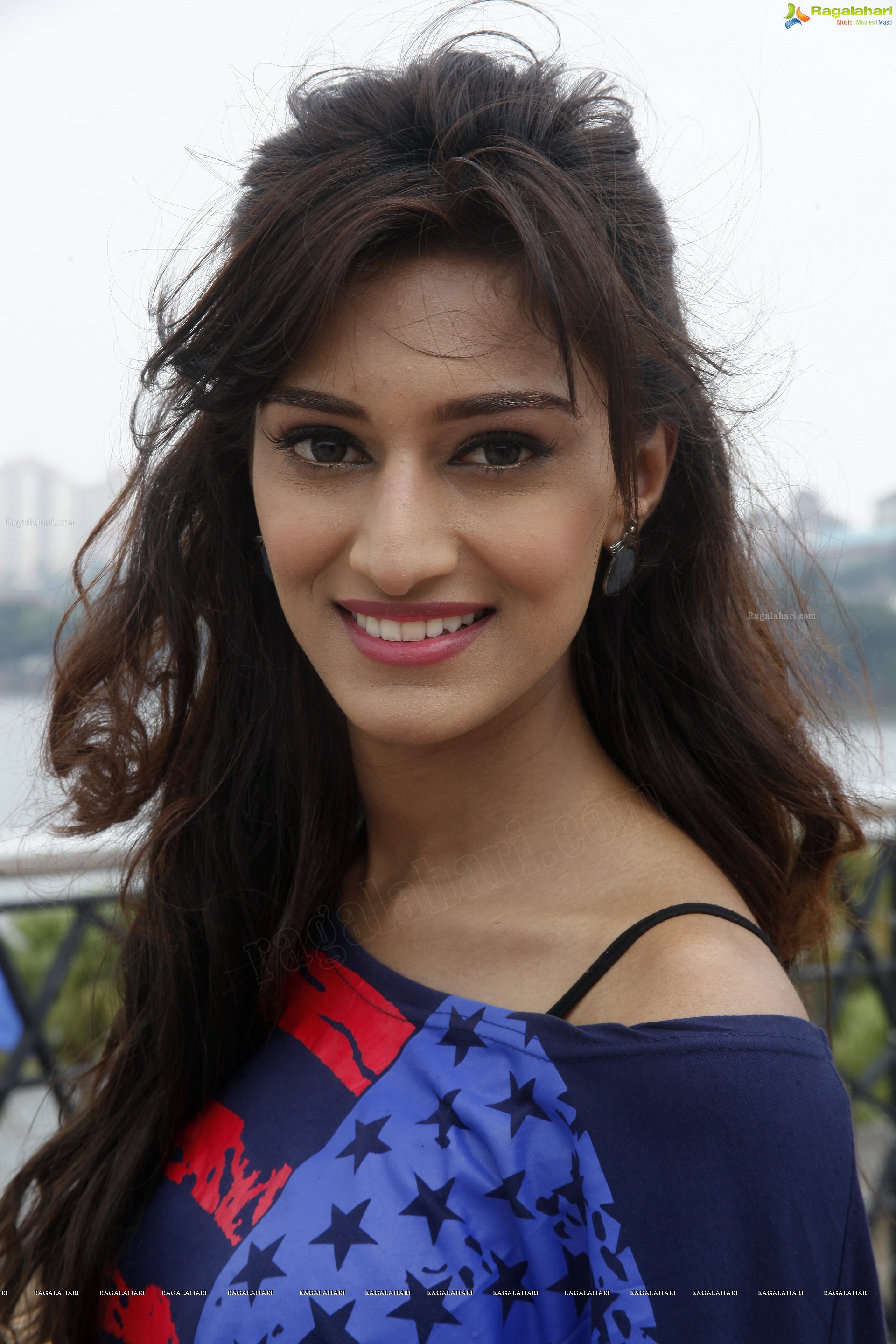 Erica Fernandes