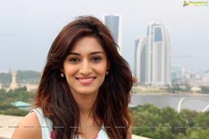 Erica Fernandes