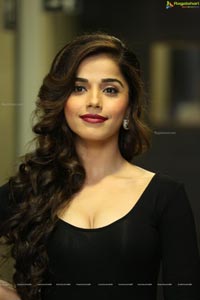 Aparna Bajpai Photos