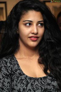 Daksha Nagarkar Photos