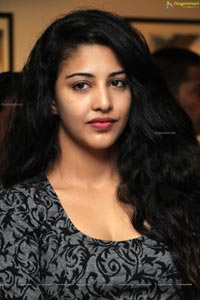 Daksha Nagarkar Photos