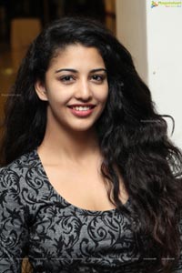 Daksha Nagarkar Photos