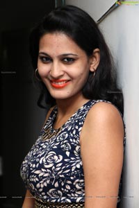 Heroine Swetha Jadhav Photos