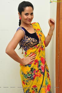 Anchor Anasuya in Sare