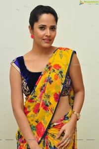 Anchor Anasuya in Sare