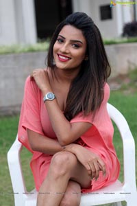 Jyotii Sethi