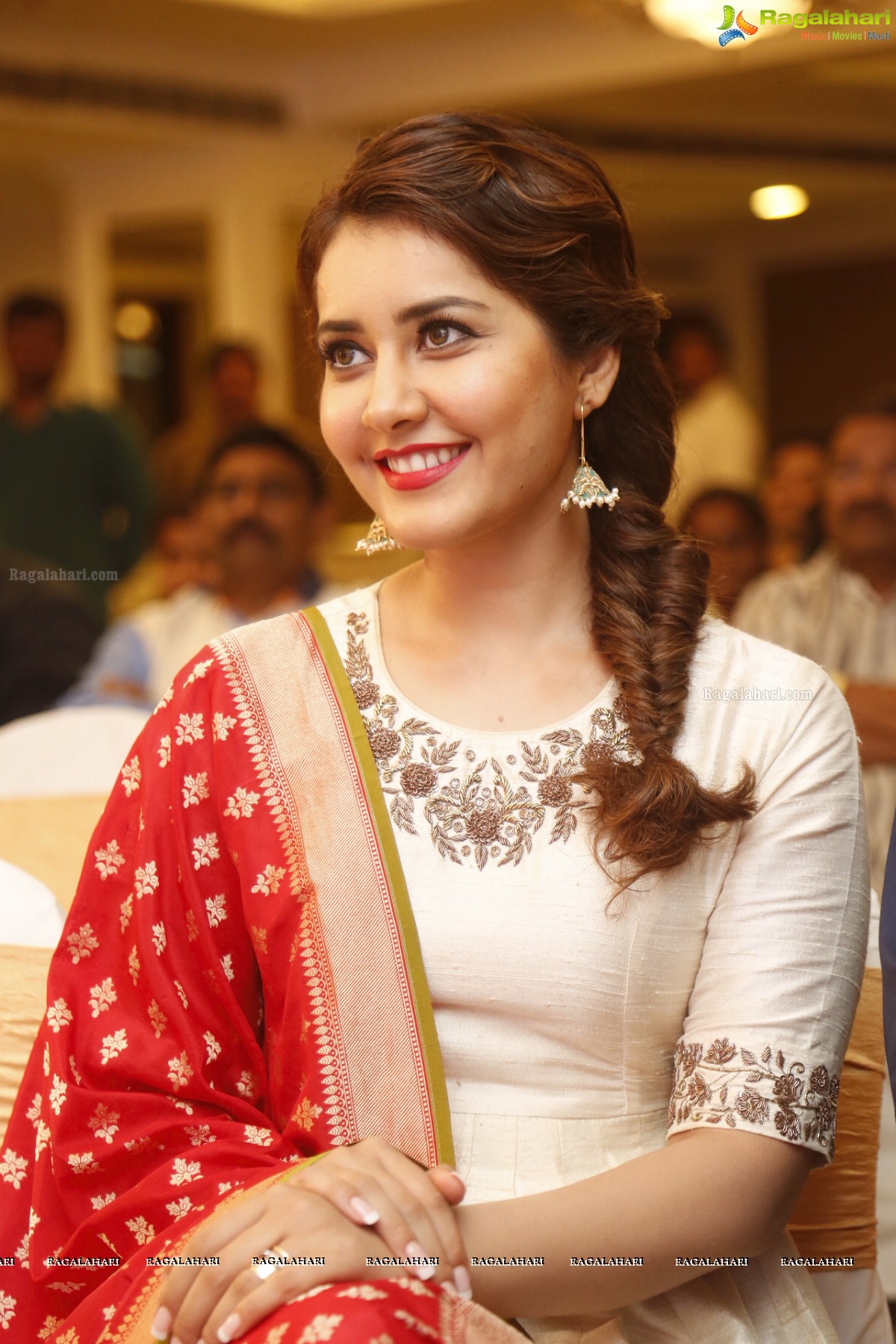 Rashi Khanna in Salwar Dress - Raashi Khanna at Santosham 2015 Curtain Raiser