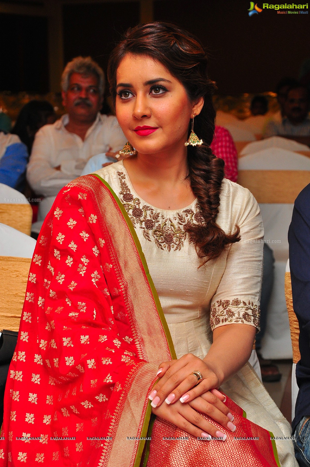 Rashi Khanna in Salwar Dress - Raashi Khanna at Santosham 2015 Curtain Raiser