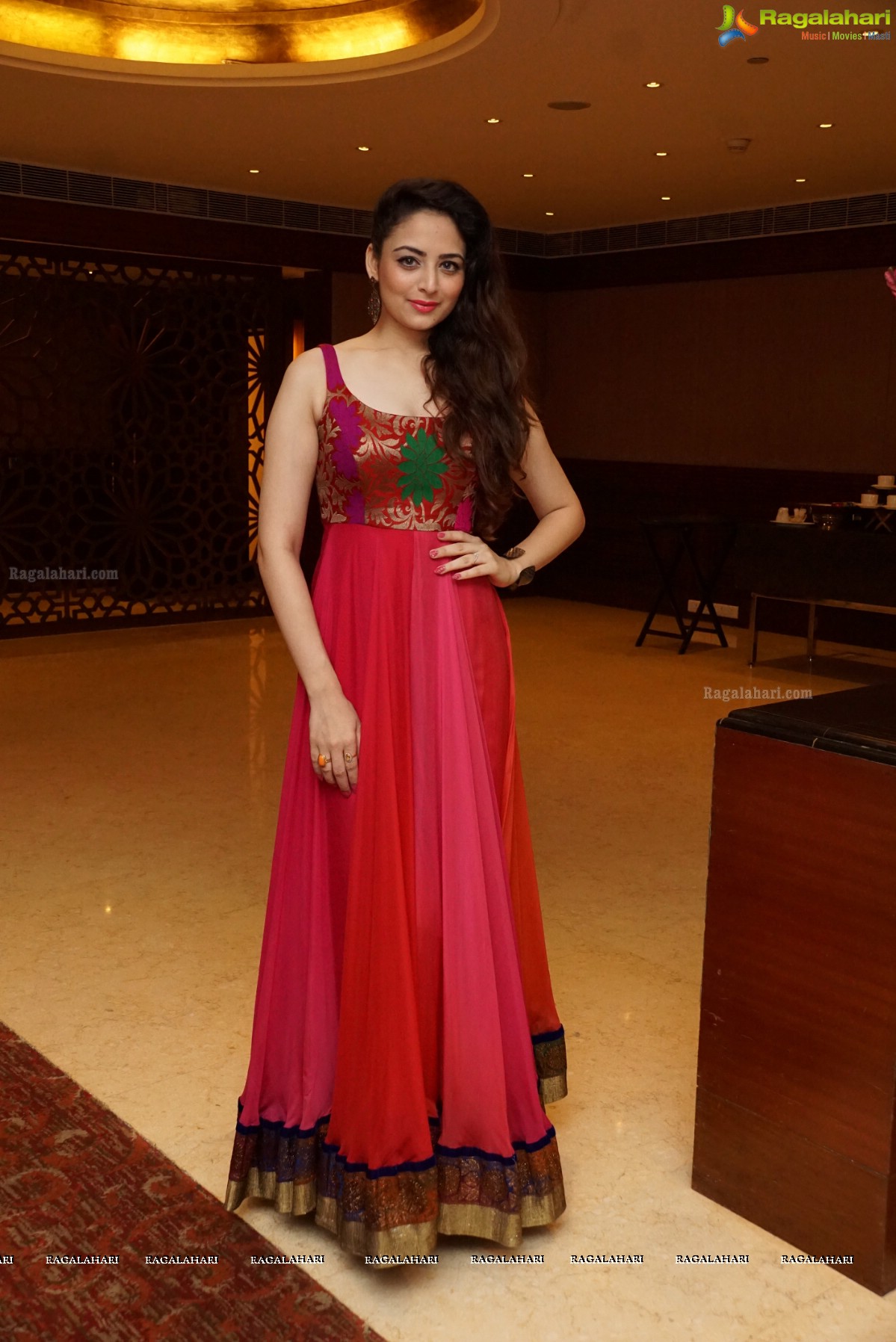 Zoya Afroz