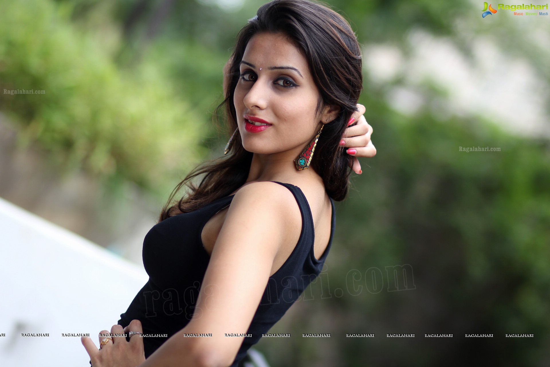 Nikitha (High Definition)