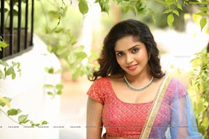 Karunya Chowdary HD Wallpapers