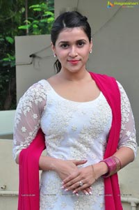 Mannara Chopra