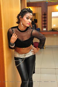 Dancer Nisha