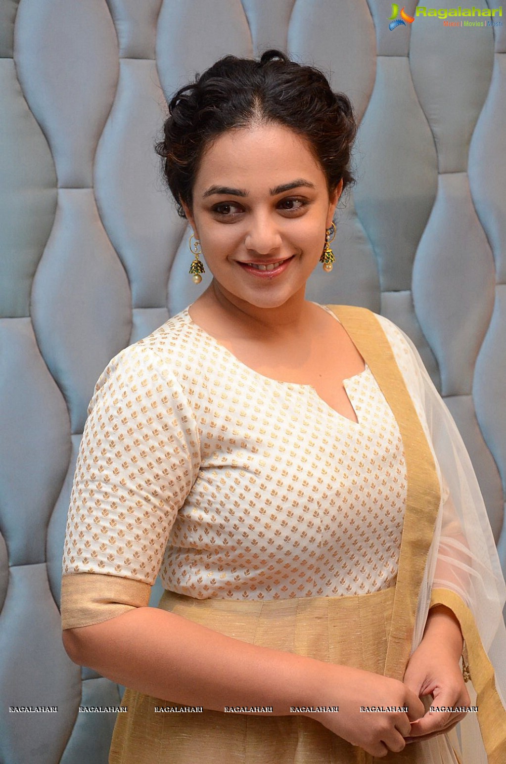 Nithya Menen at 100 Days of Love Press Meet, Photo Gallery