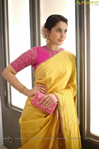 PICS: Raashi Khanna is a ray of sunshine in a yellow saree that shows off  her fit body