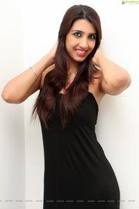 Komal Kalra