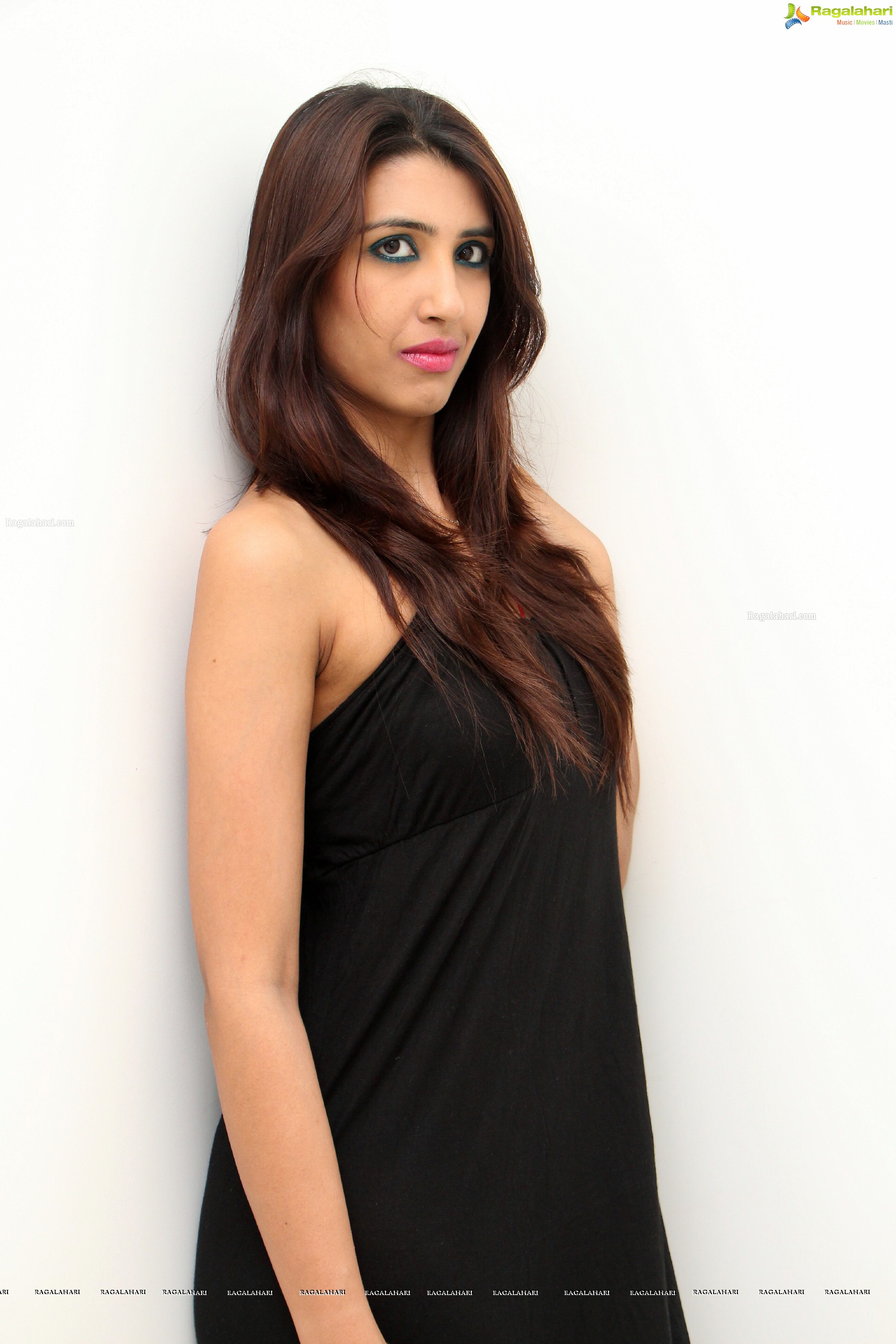 Komal Kalra (High Definition)