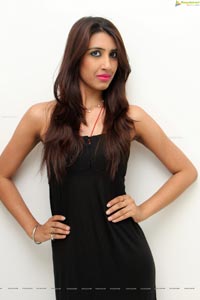 Komal Kalra