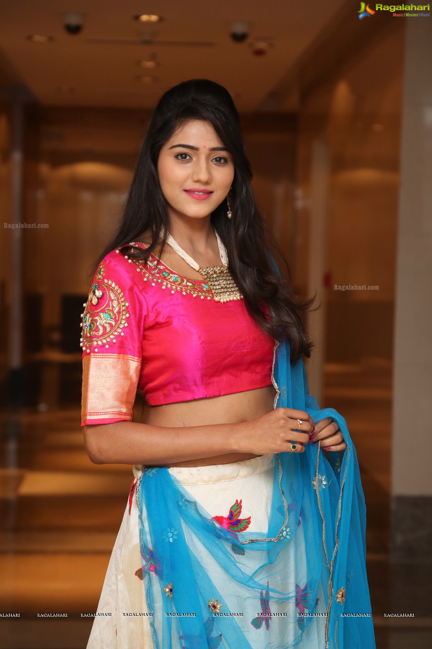 Shalu Chourasiya at Sutraa Grand Curtain Raiser