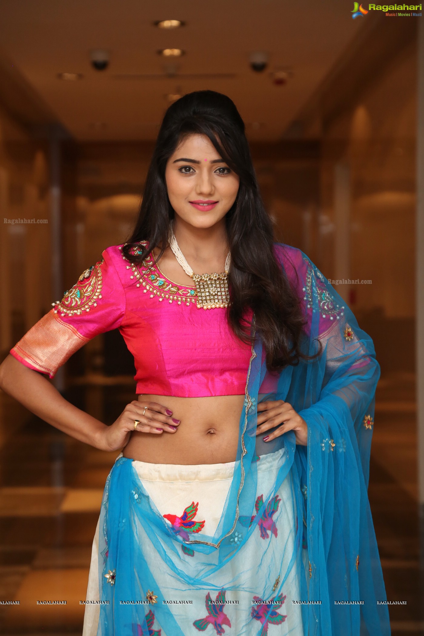 Shalu Chourasiya at Sutraa Grand Curtain Raiser