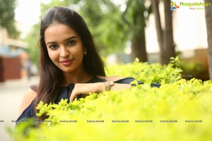 Pujita Ponnada Wallpapers