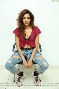 Aditi Tiwari